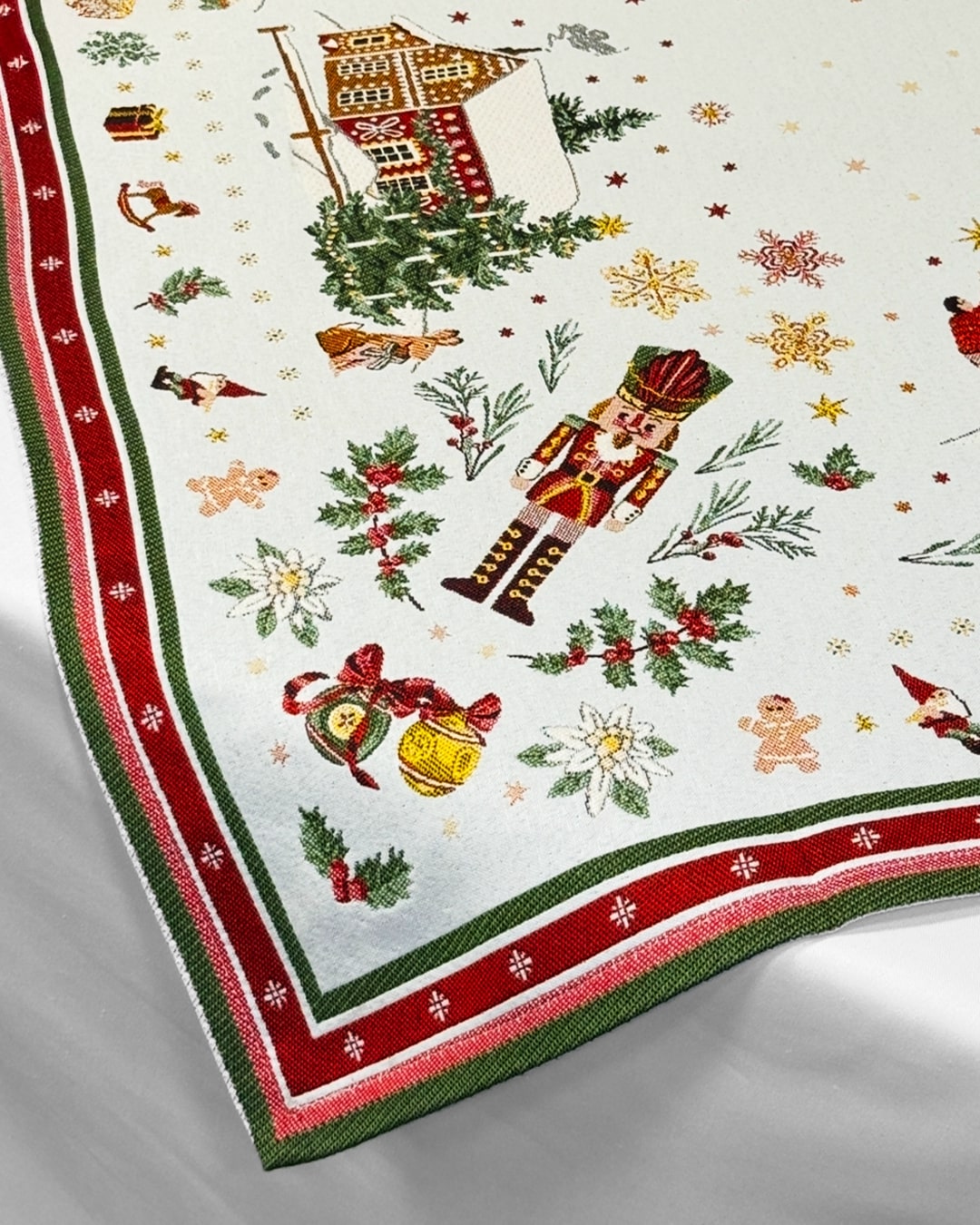 CASSE NOISETTE - Tapis de table en jacquard